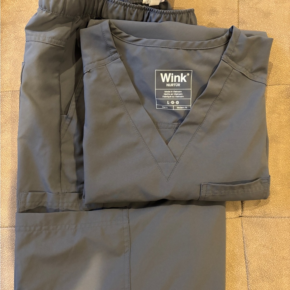 Wink NURTUR Men’s V-neck Scrub Top and Straight Leg Cargo Pants (Pewter)